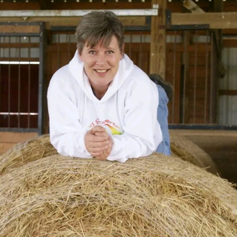 Meet your Posher, Lara